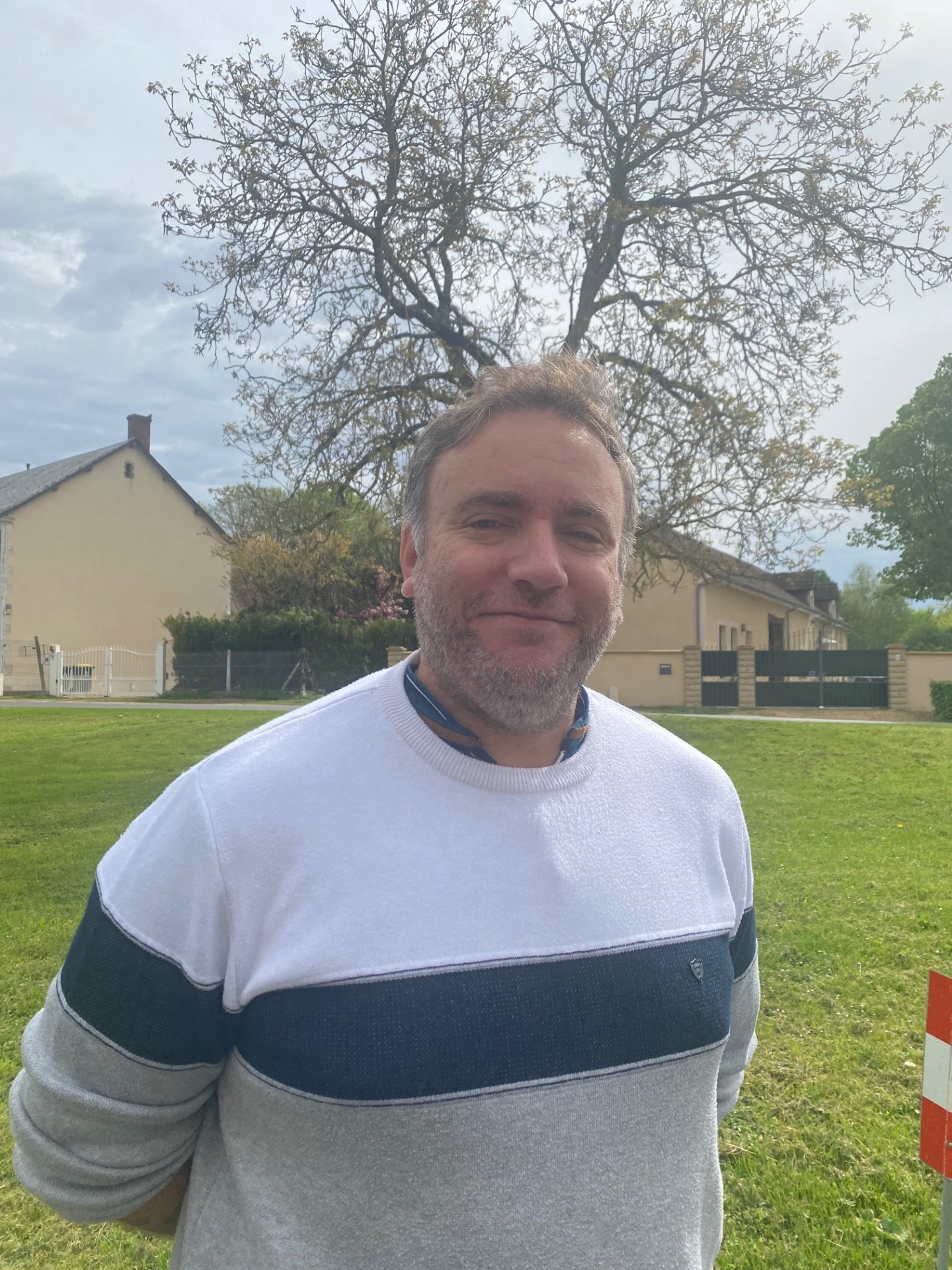 Monsieur Damien BESSERON